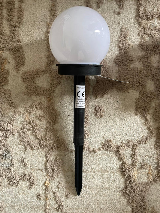 4 lumières solaires