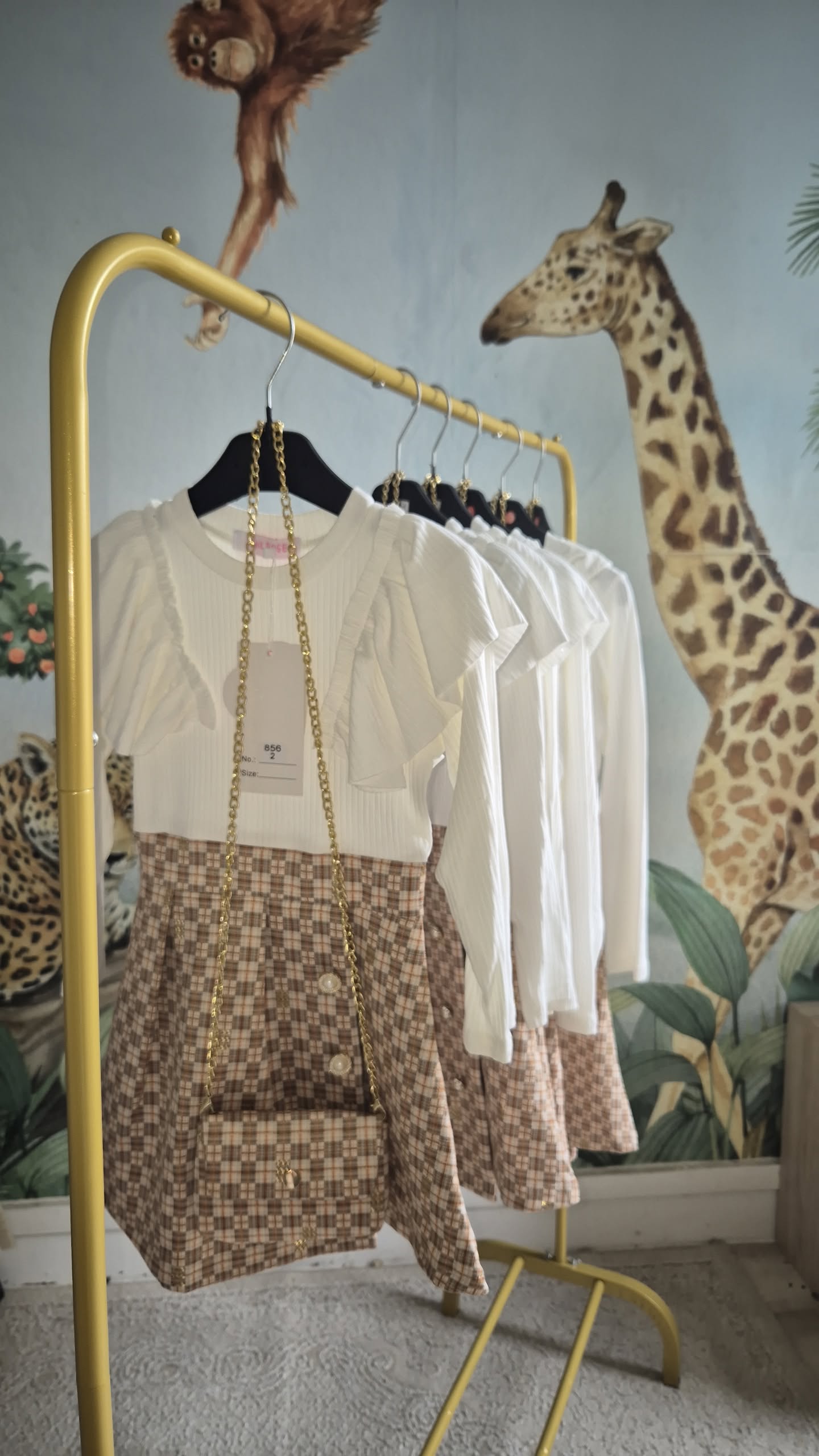 Magnifique robe et son sac