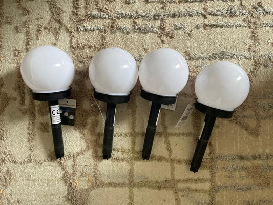 4 lumières solaires