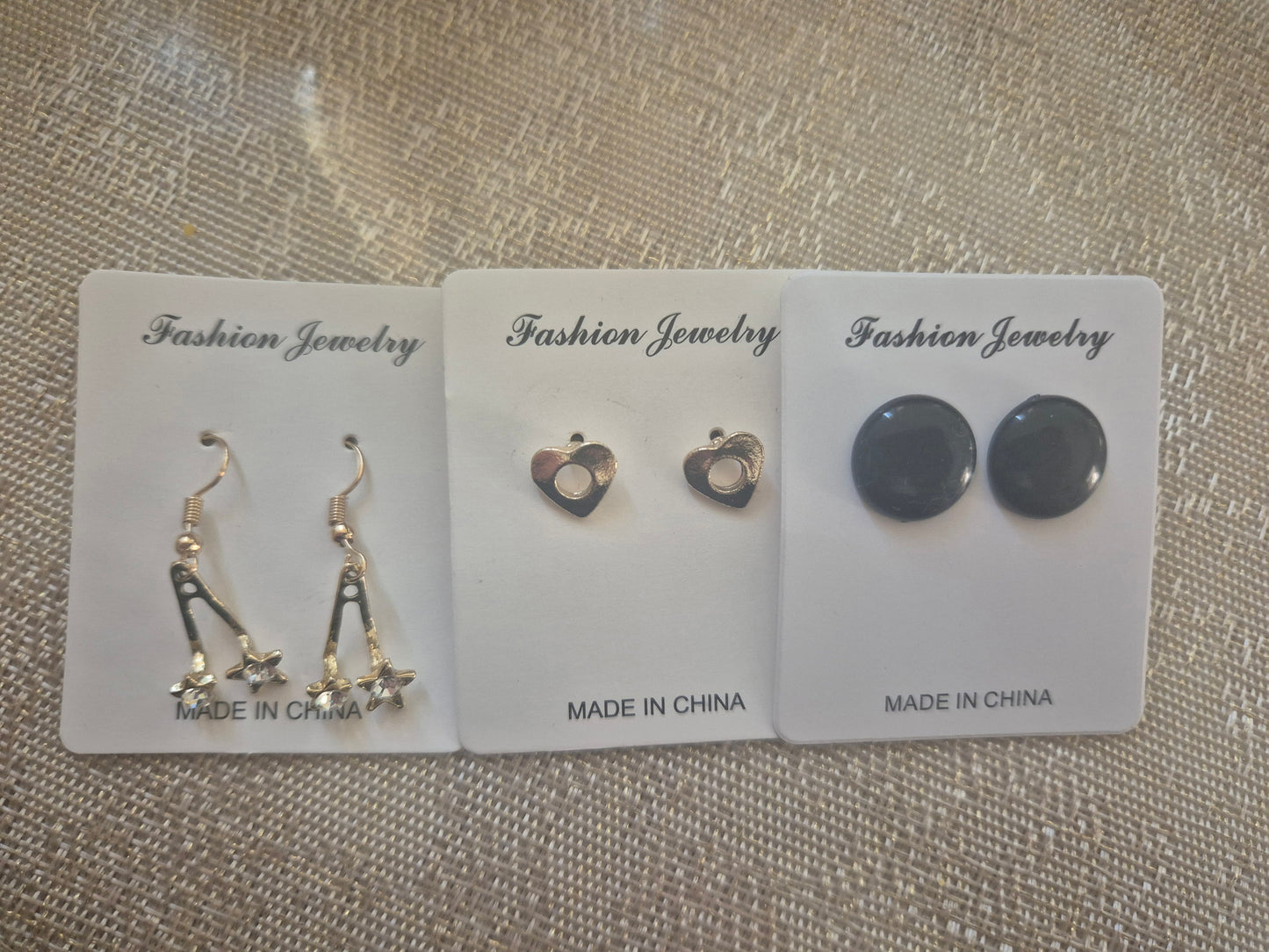 3 paires de boucles d'oreille