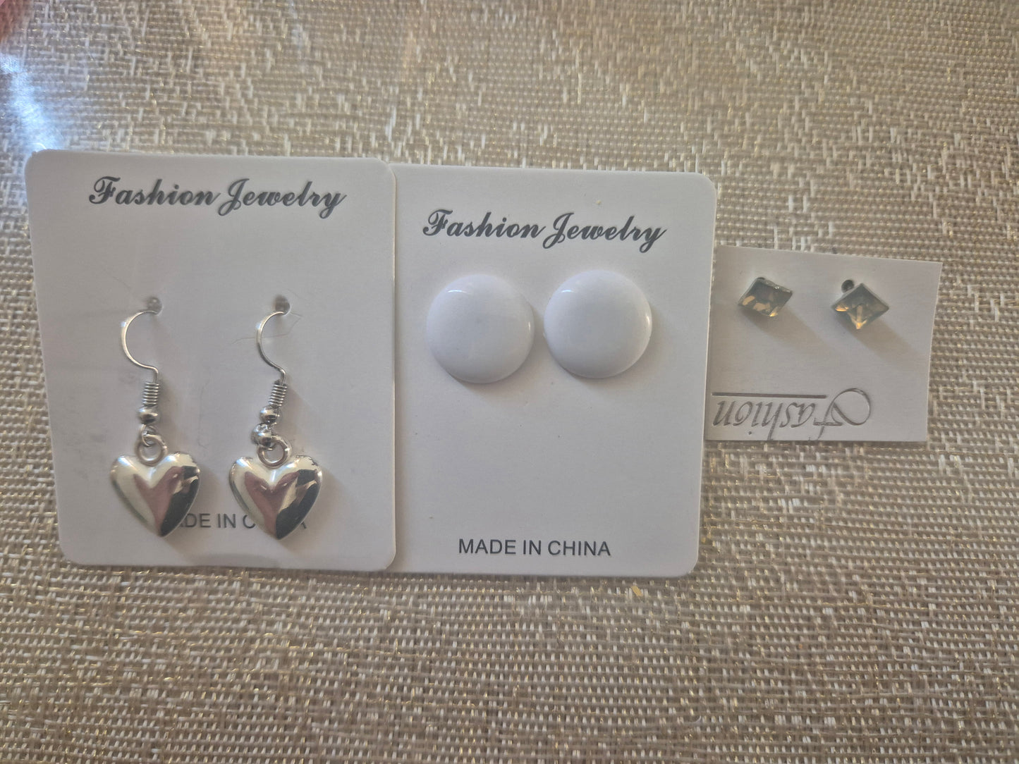 3 paires de boucles d'oreille